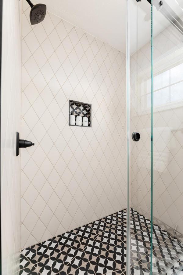 Midtown Modern - Urban Condo Walkable To Bars And Beach Traverse City Dış mekan fotoğraf