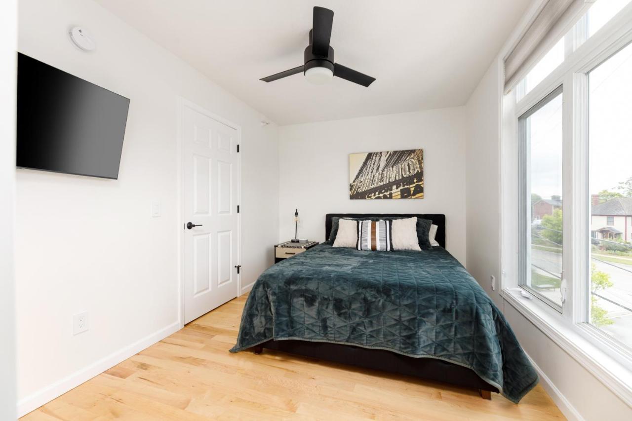 Midtown Modern - Urban Condo Walkable To Bars And Beach Traverse City Dış mekan fotoğraf