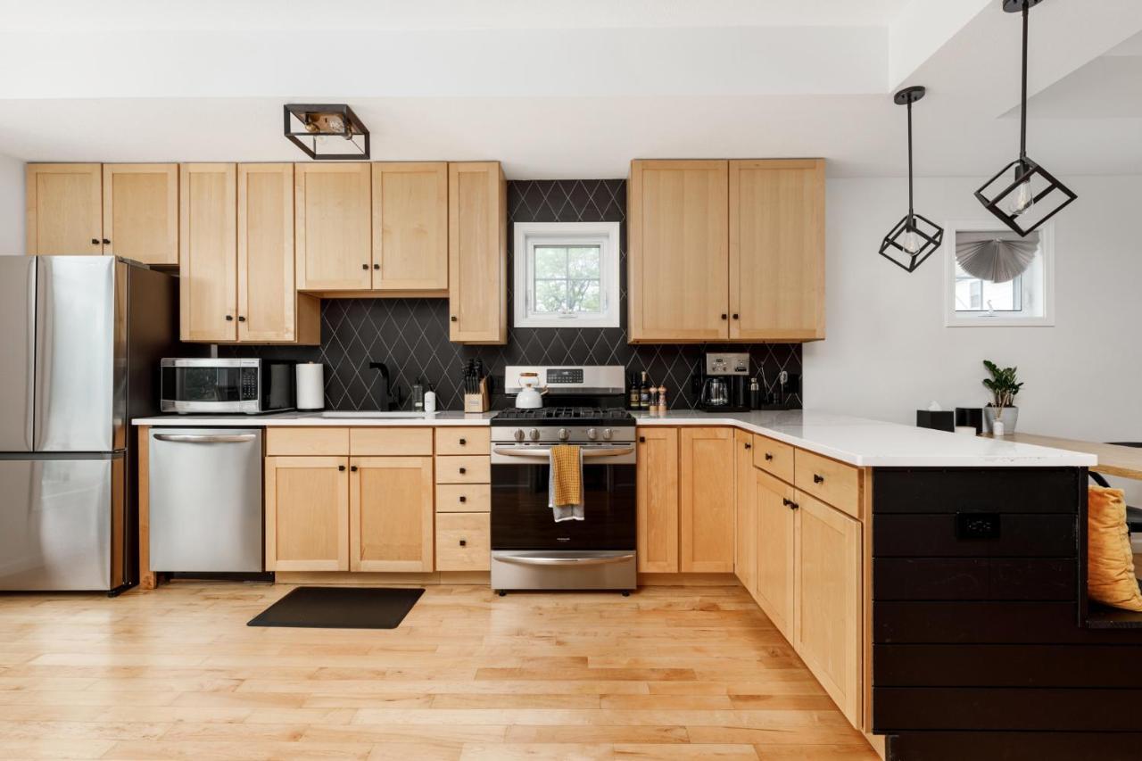 Midtown Modern - Urban Condo Walkable To Bars And Beach Traverse City Dış mekan fotoğraf