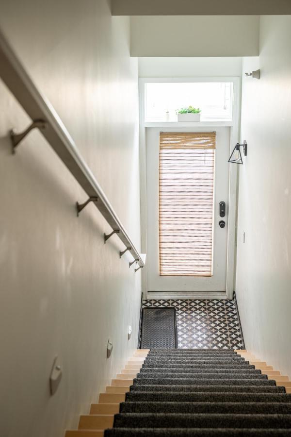Midtown Modern - Urban Condo Walkable To Bars And Beach Traverse City Dış mekan fotoğraf