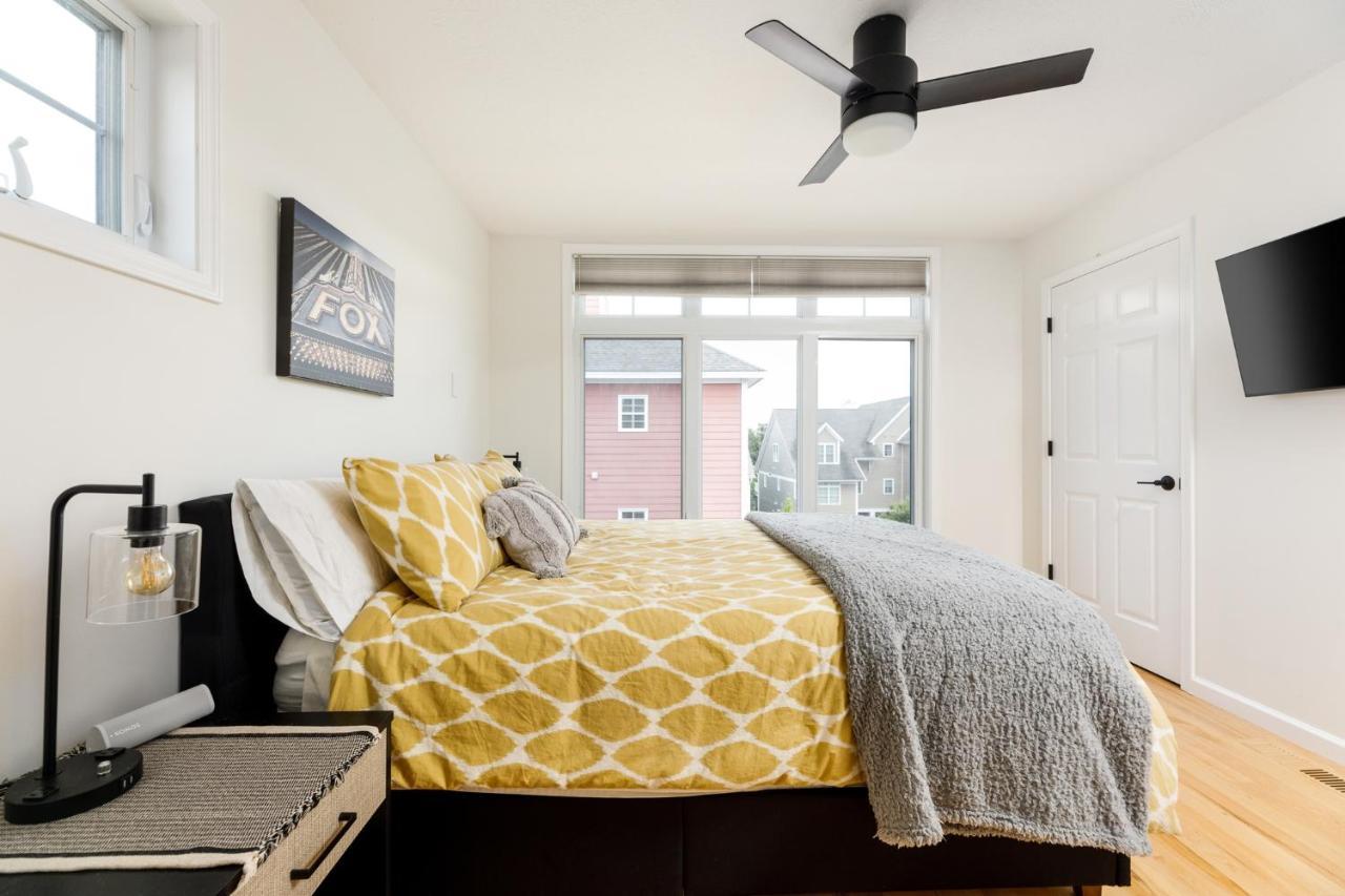 Midtown Modern - Urban Condo Walkable To Bars And Beach Traverse City Dış mekan fotoğraf